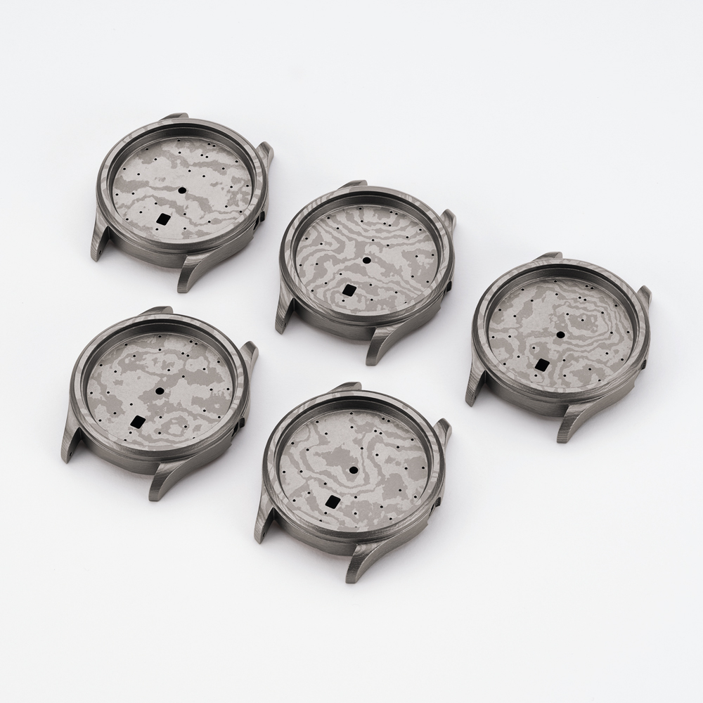 1800.TITANDAMASZENER