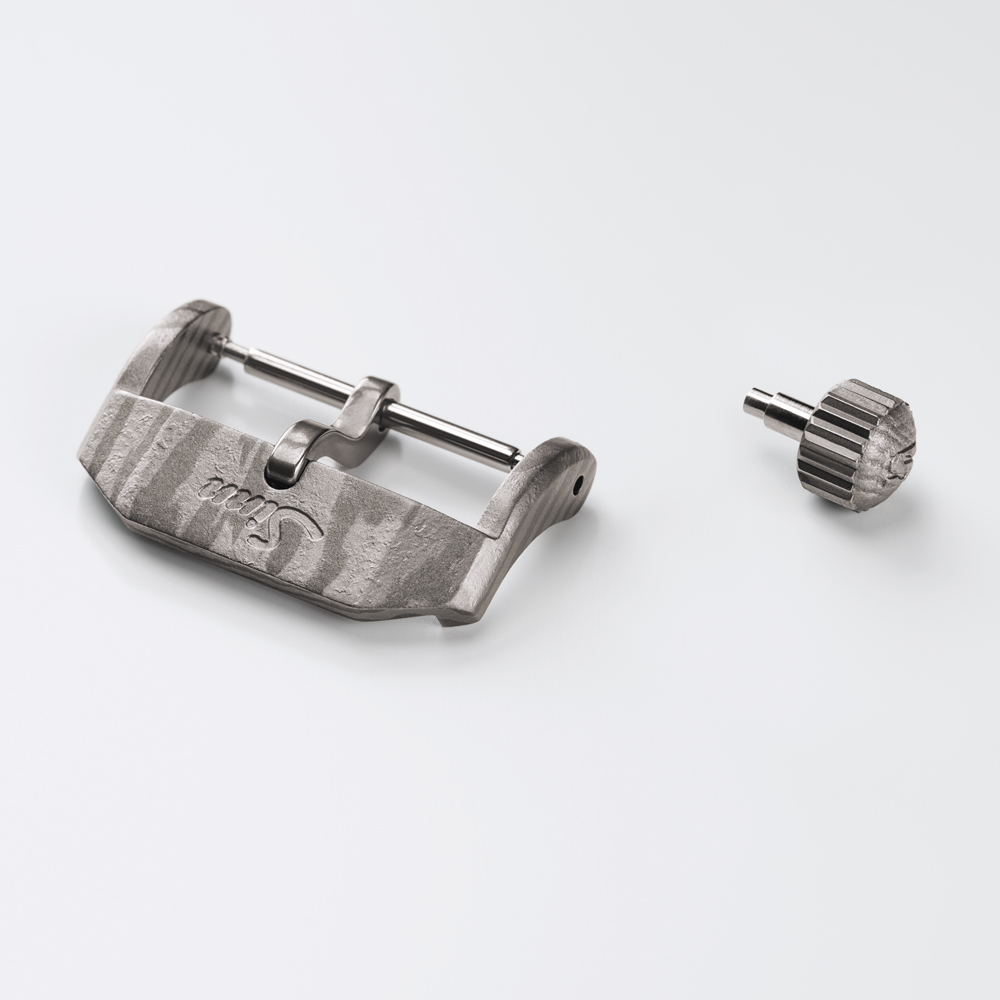 1800.TITANDAMASZENER