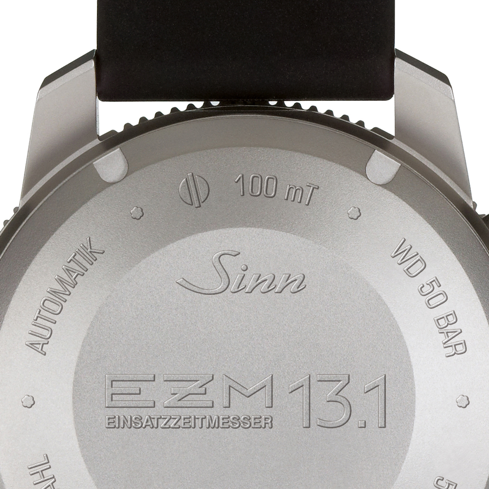 「100mT」の文字が刻印